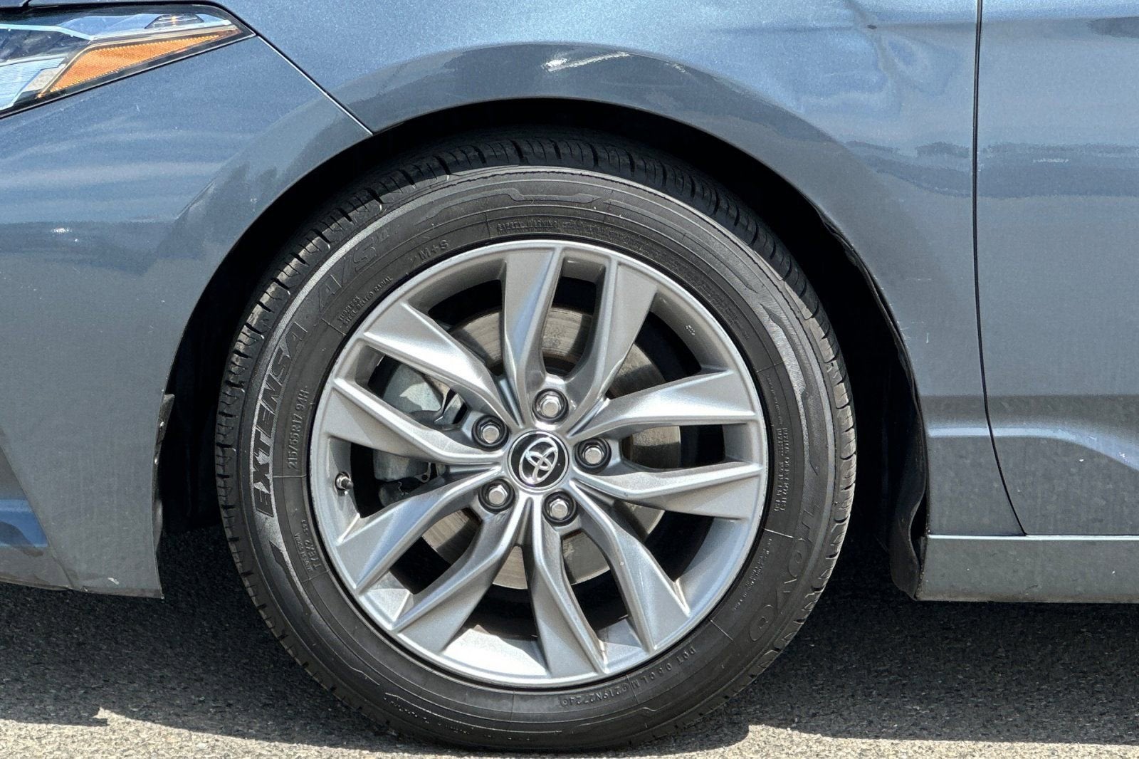 2019 Toyota Avalon XLE