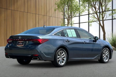 2019 Toyota Avalon XLE