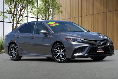 2023 Toyota Camry Hybrid SE