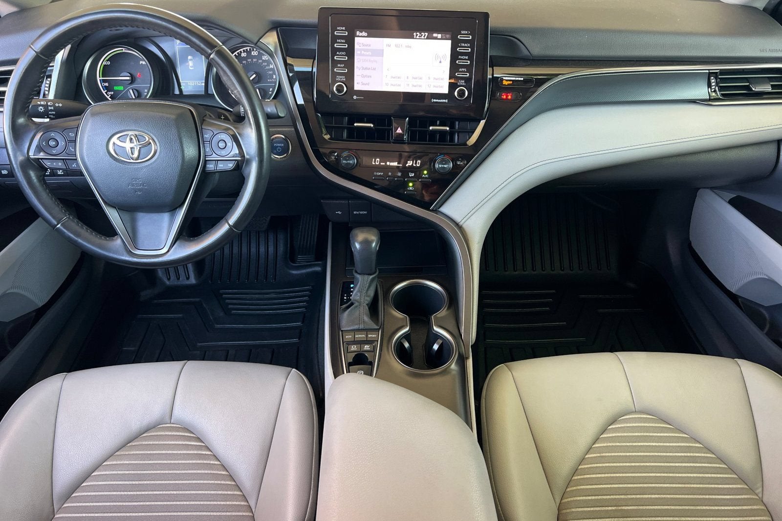 2023 Toyota Camry Hybrid SE