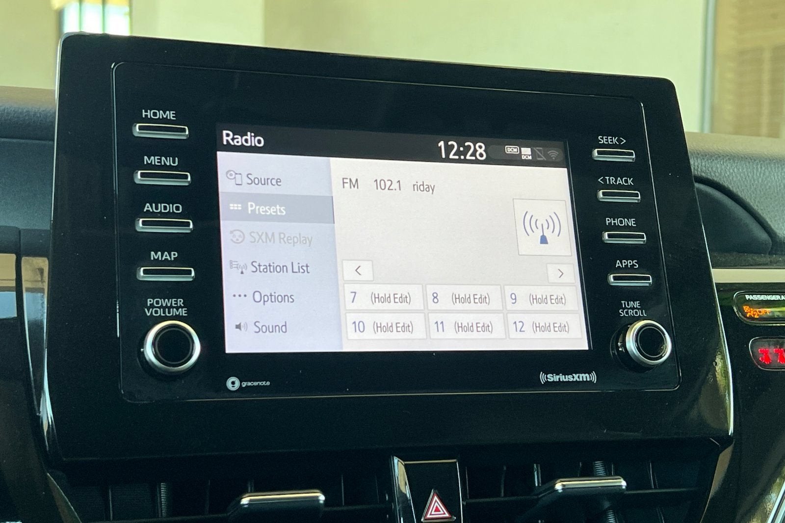 2023 Toyota Camry Hybrid SE