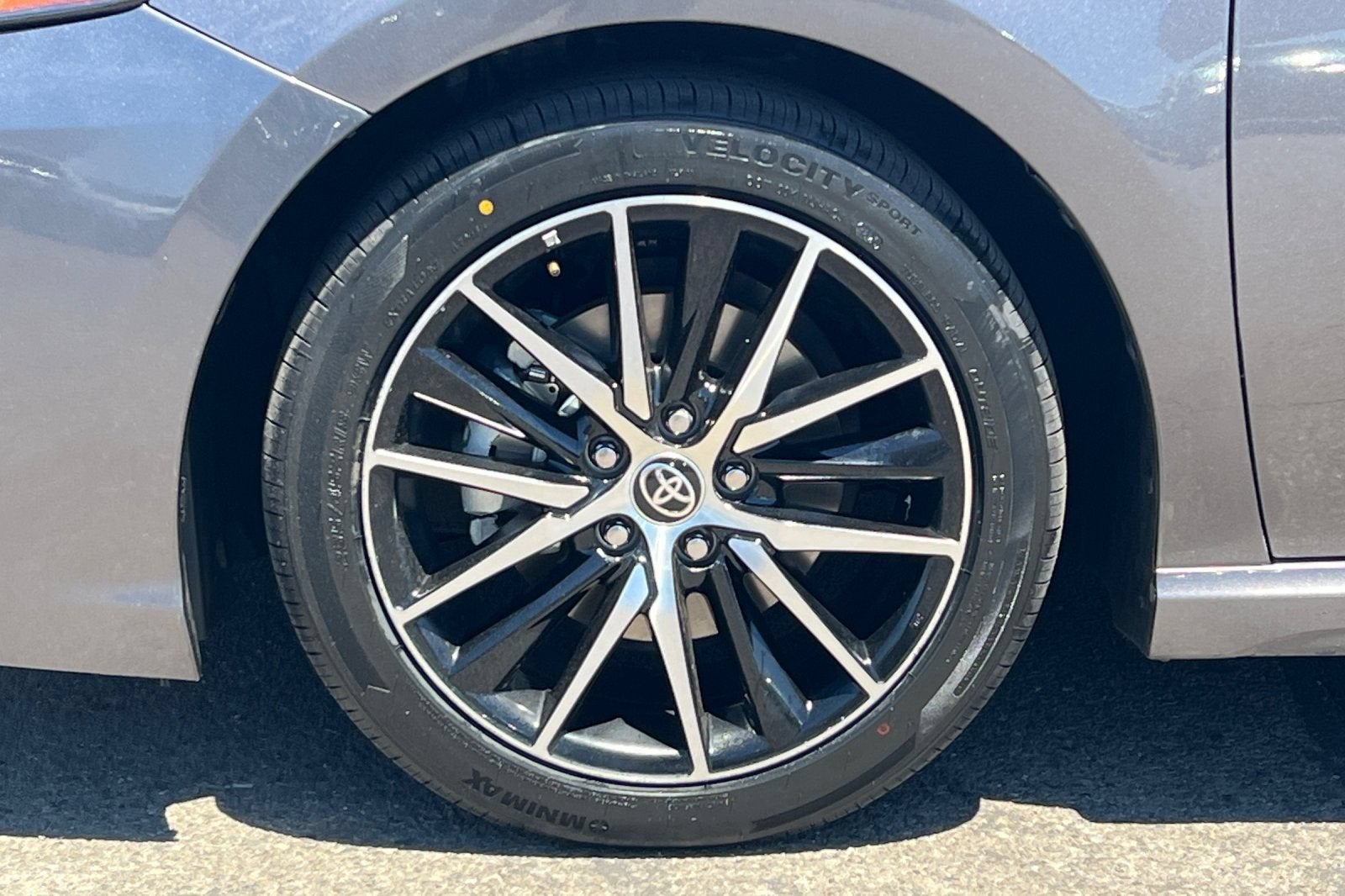 2023 Toyota Camry Hybrid SE
