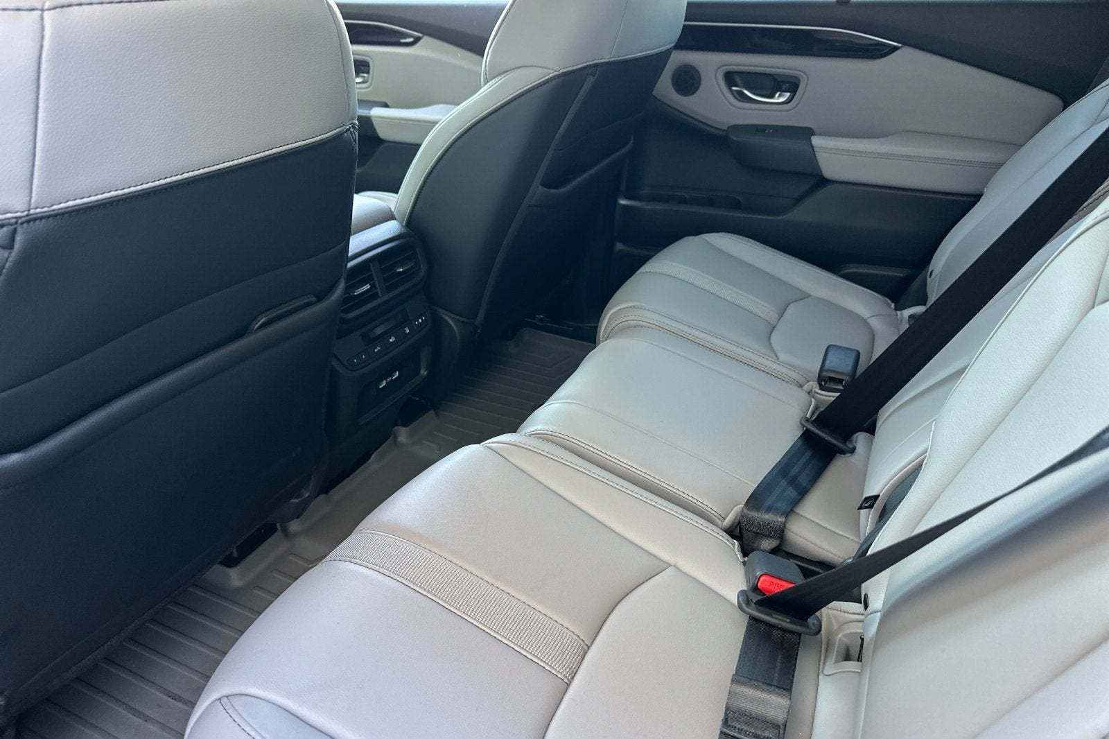 2023 Honda Pilot EX-L 8 Passenger