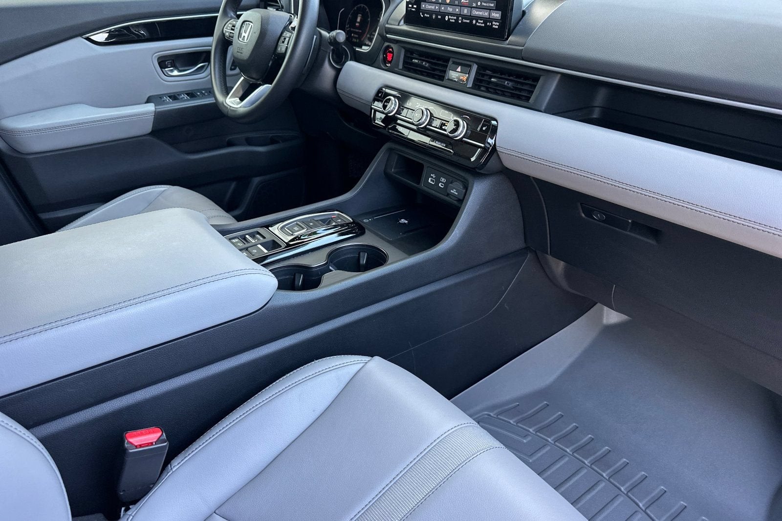 2023 Honda Pilot EX-L 8 Passenger