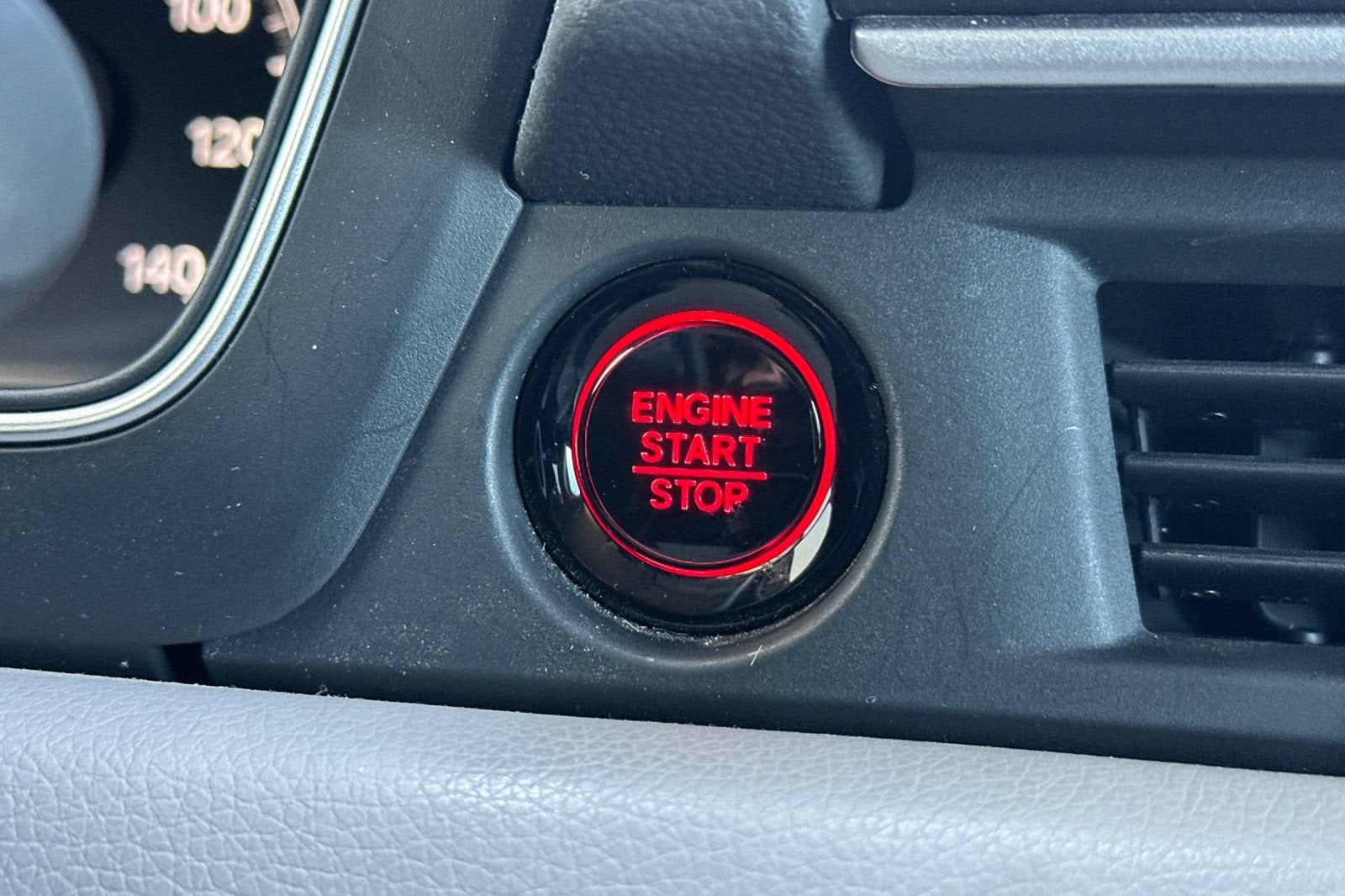 2023 Honda Pilot EX-L 8 Passenger