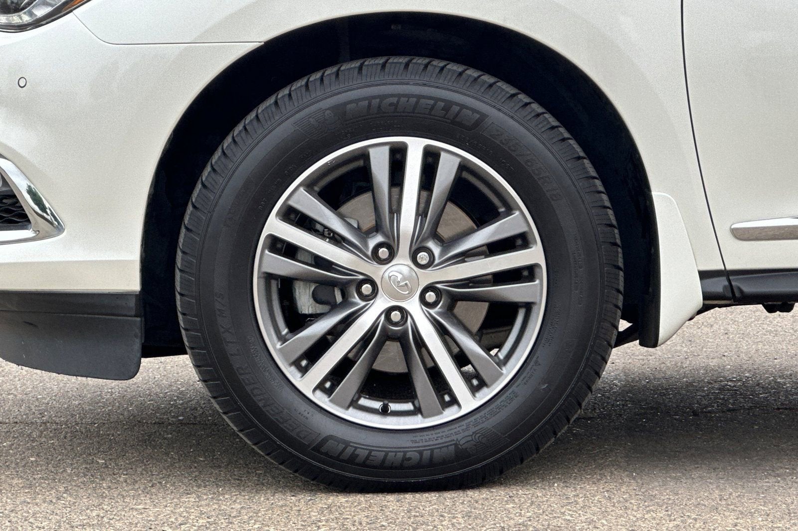 2020 INFINITI QX60 LUXE