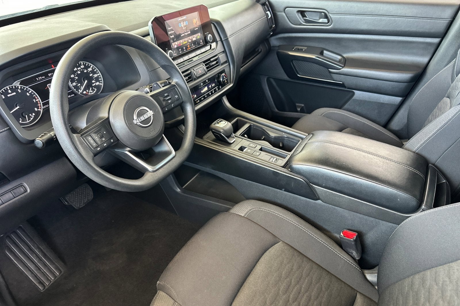 2023 Nissan Pathfinder S