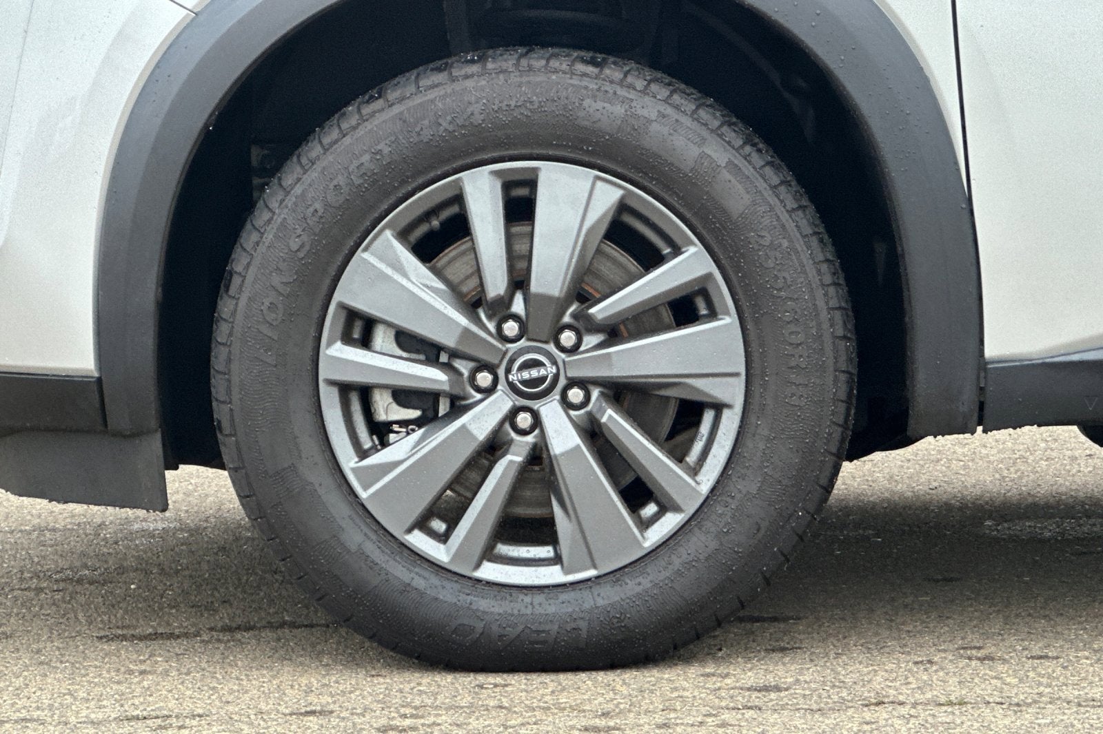 2023 Nissan Pathfinder S