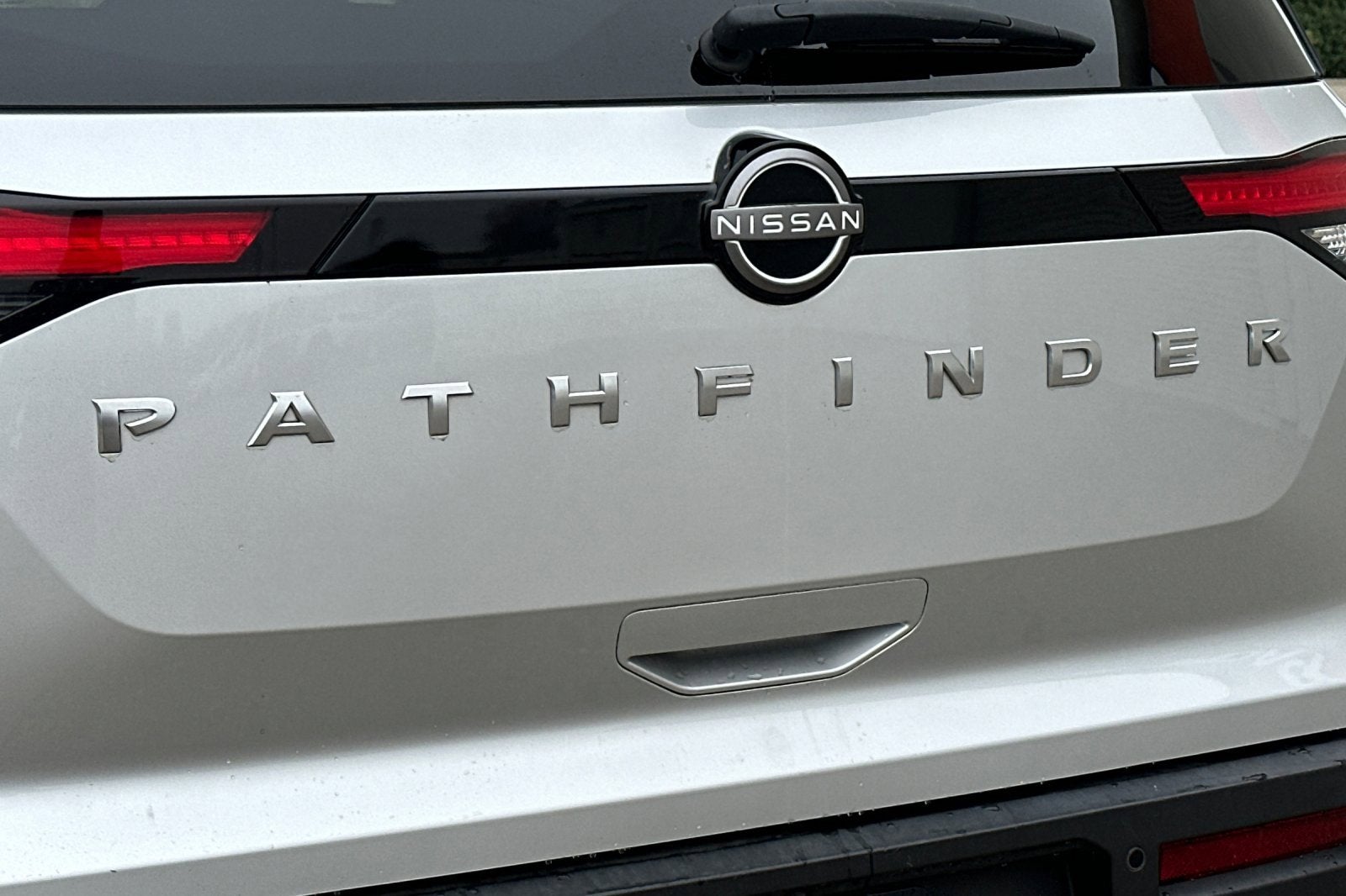 2023 Nissan Pathfinder S