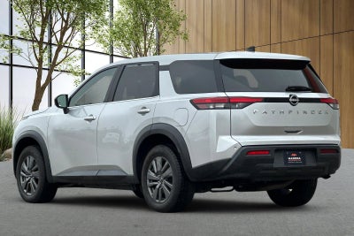 2023 Nissan Pathfinder S