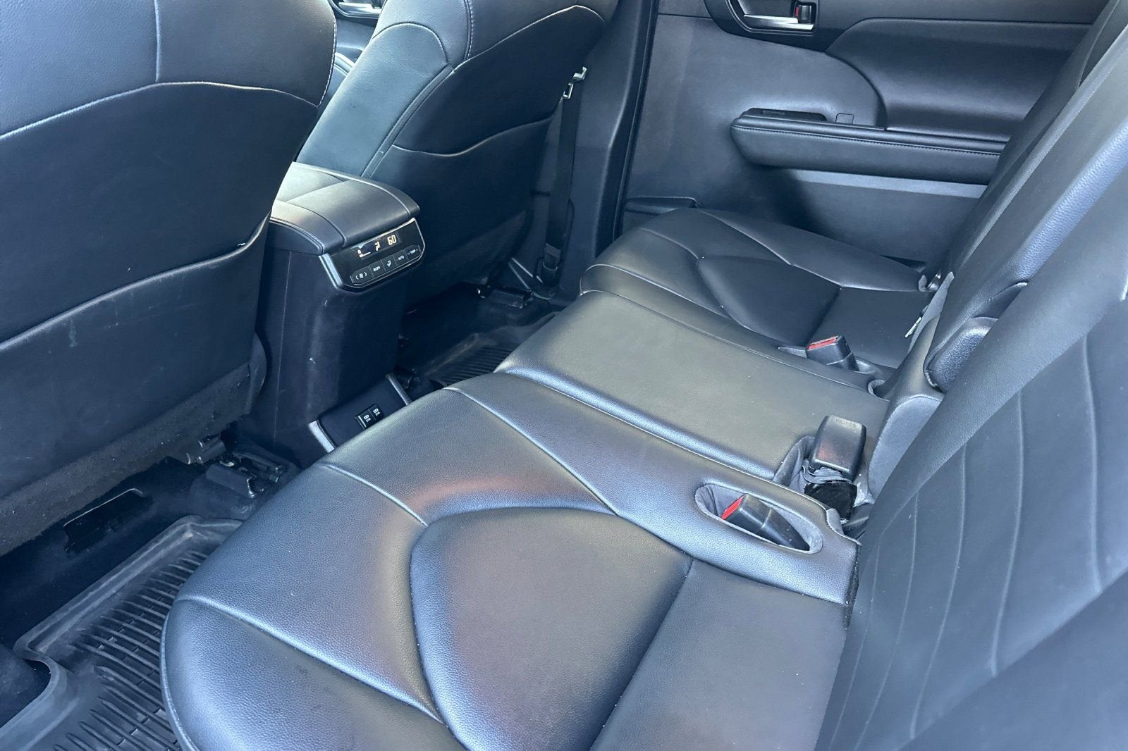 2020 Toyota Highlander Hybrid XLE