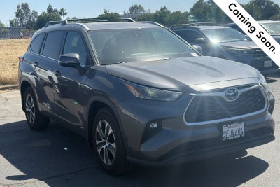 2023 Toyota Highlander Hybrid XLE