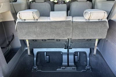 2022 Toyota Sienna LE