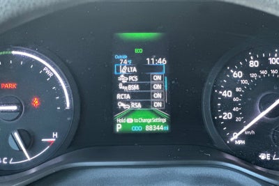2022 Toyota Sienna LE