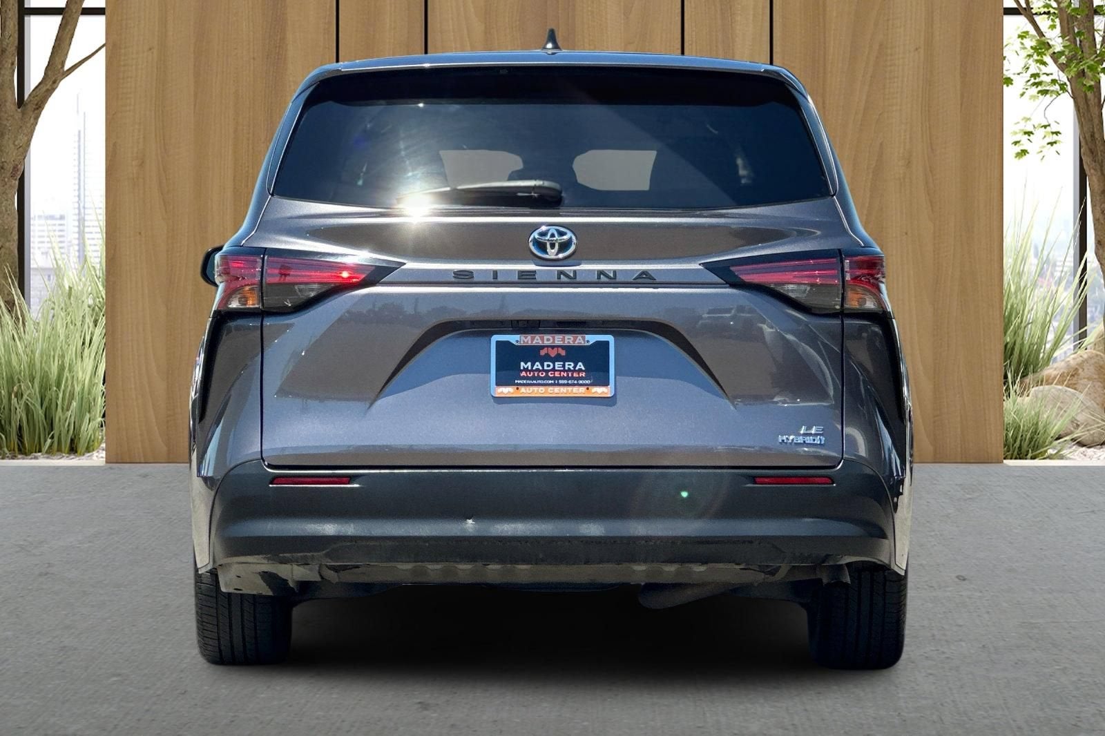 2022 Toyota Sienna LE