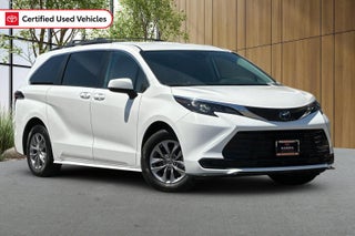 2024 Toyota Sienna LE