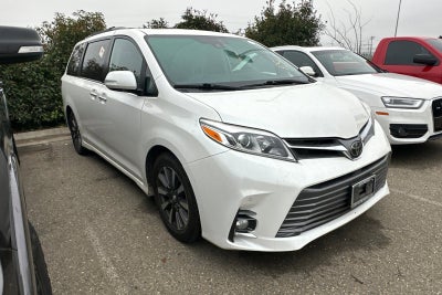 2019 Toyota Sienna XLE Auto Access Seat