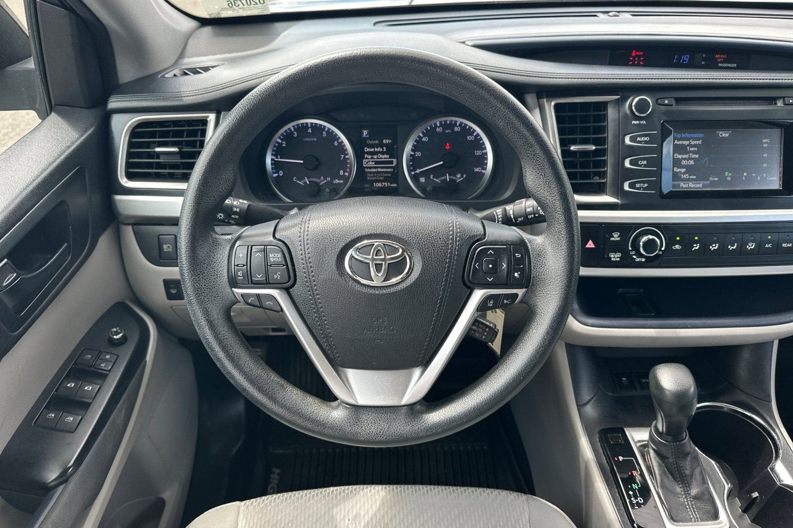 2017 Toyota Highlander LE
