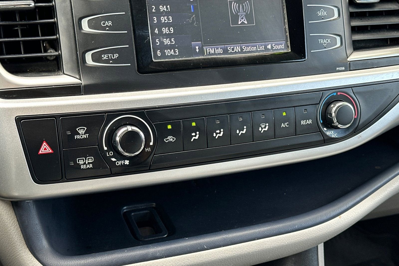 2017 Toyota Highlander LE