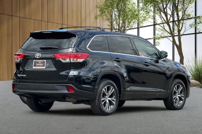 2017 Toyota Highlander LE