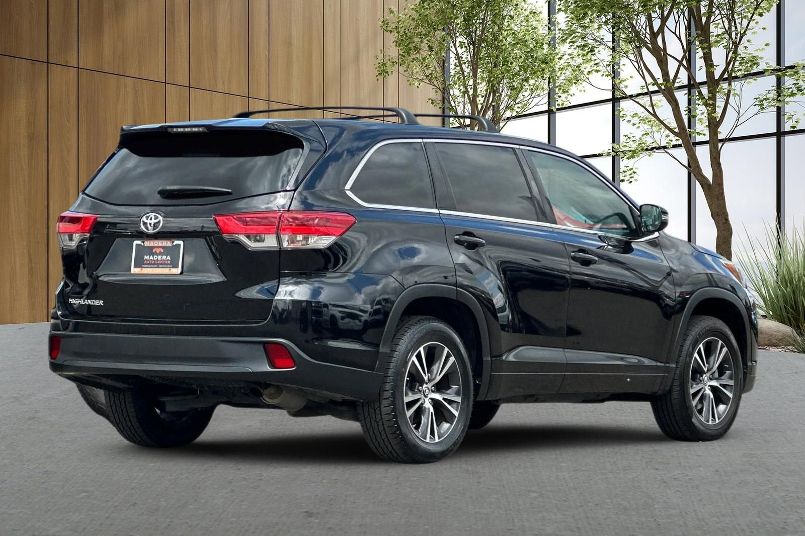 2017 Toyota Highlander LE