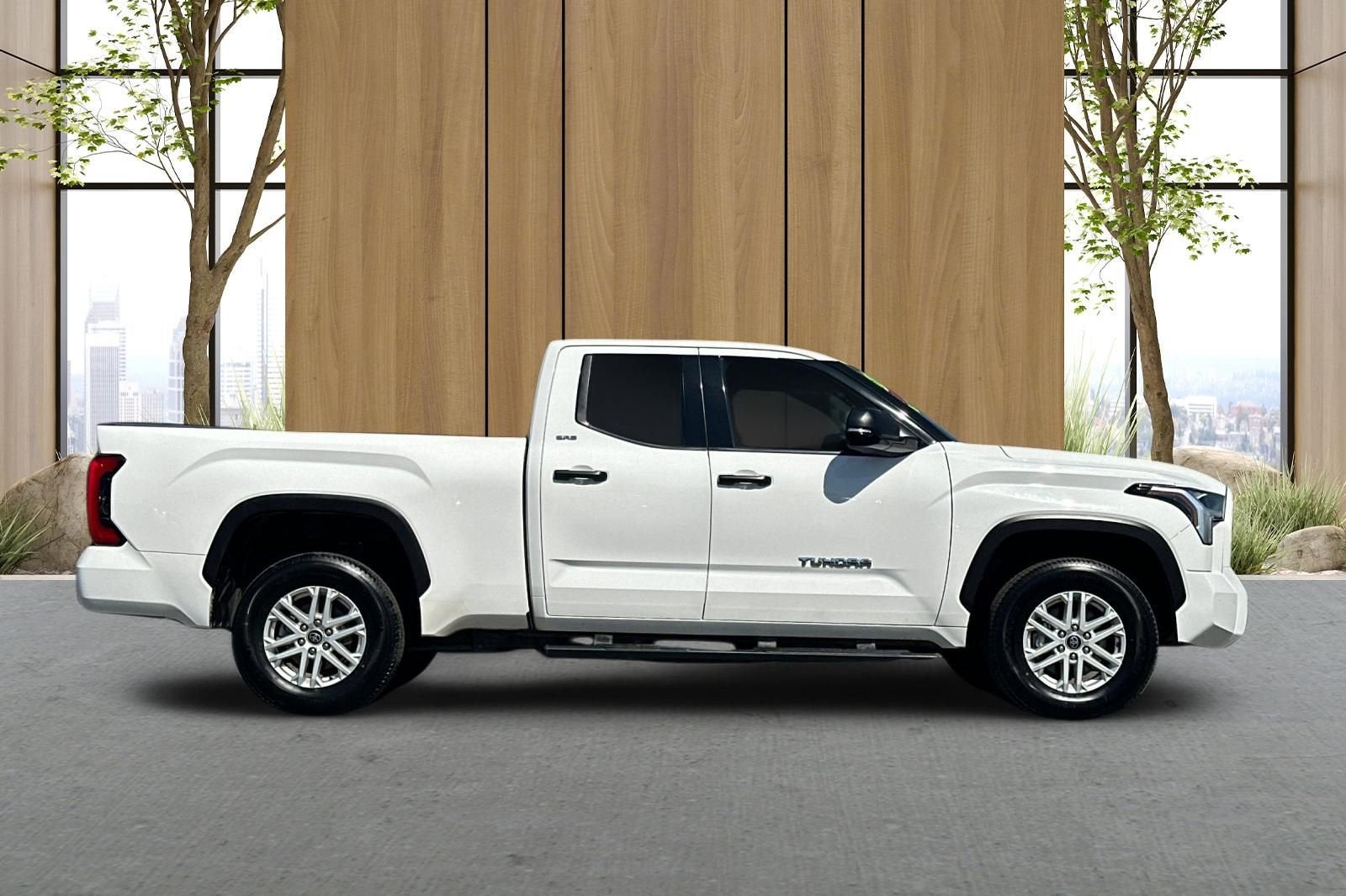 2023 Toyota Tundra 4WD SR5
