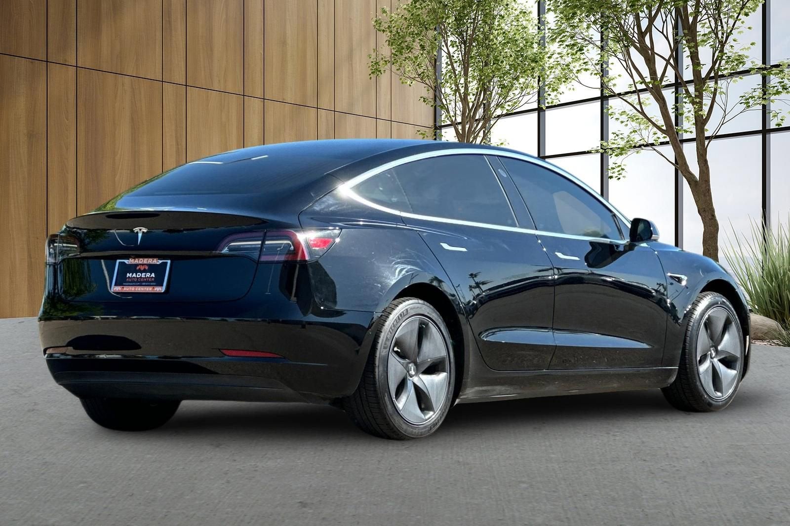 2019 Tesla Model 3 Mid Range