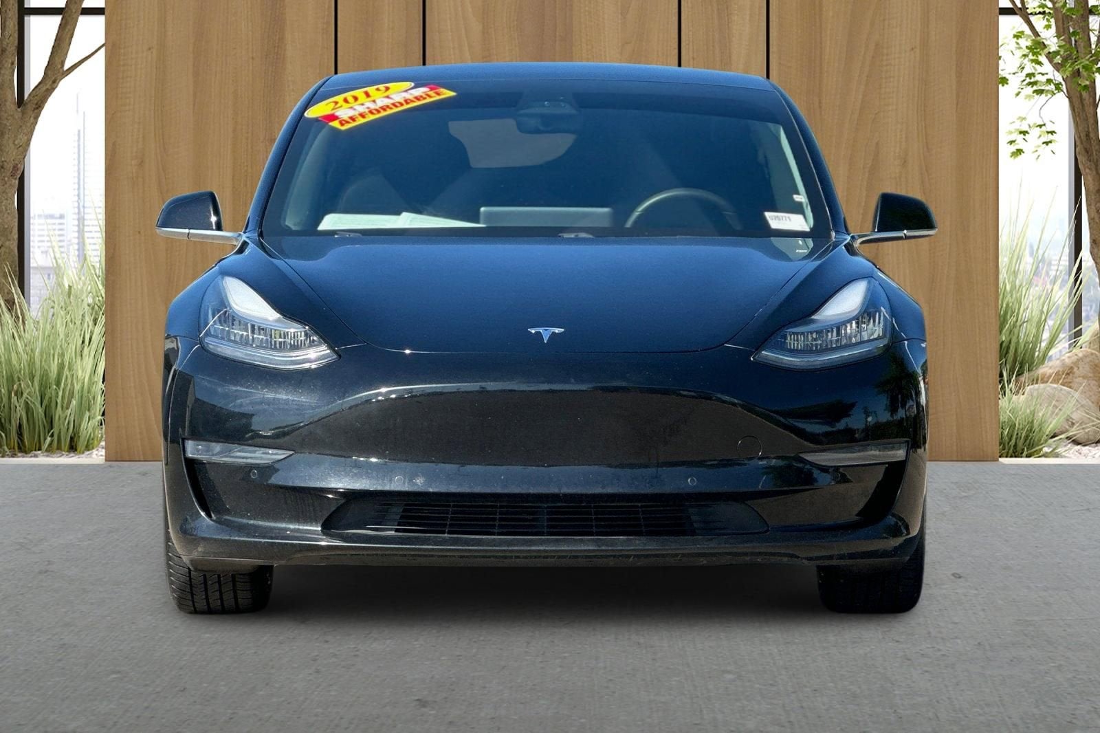 2019 Tesla Model 3 Mid Range
