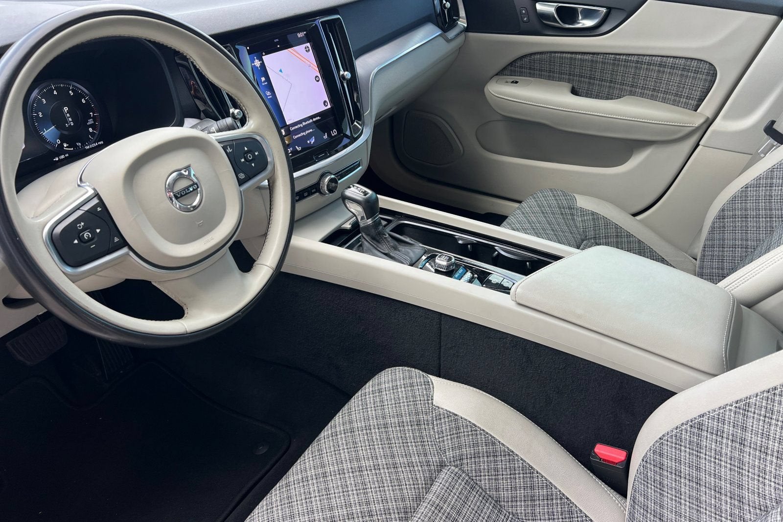 2021 Volvo S60 Momentum