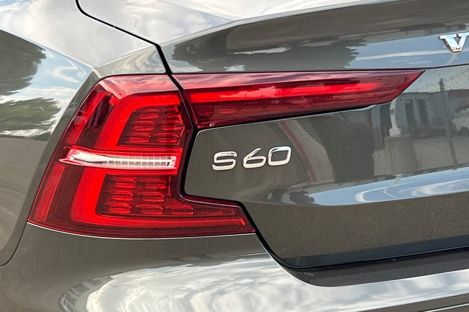 2021 Volvo S60 Momentum