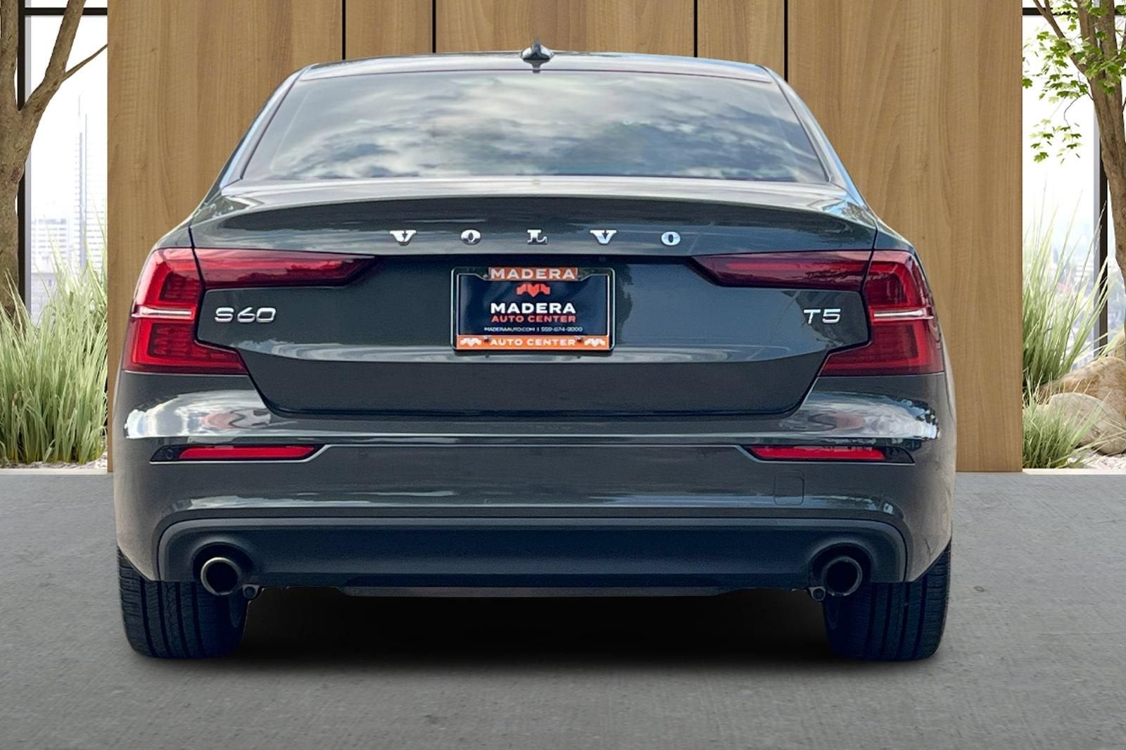 2021 Volvo S60 Momentum