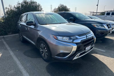 2020 Mitsubishi Outlander ES
