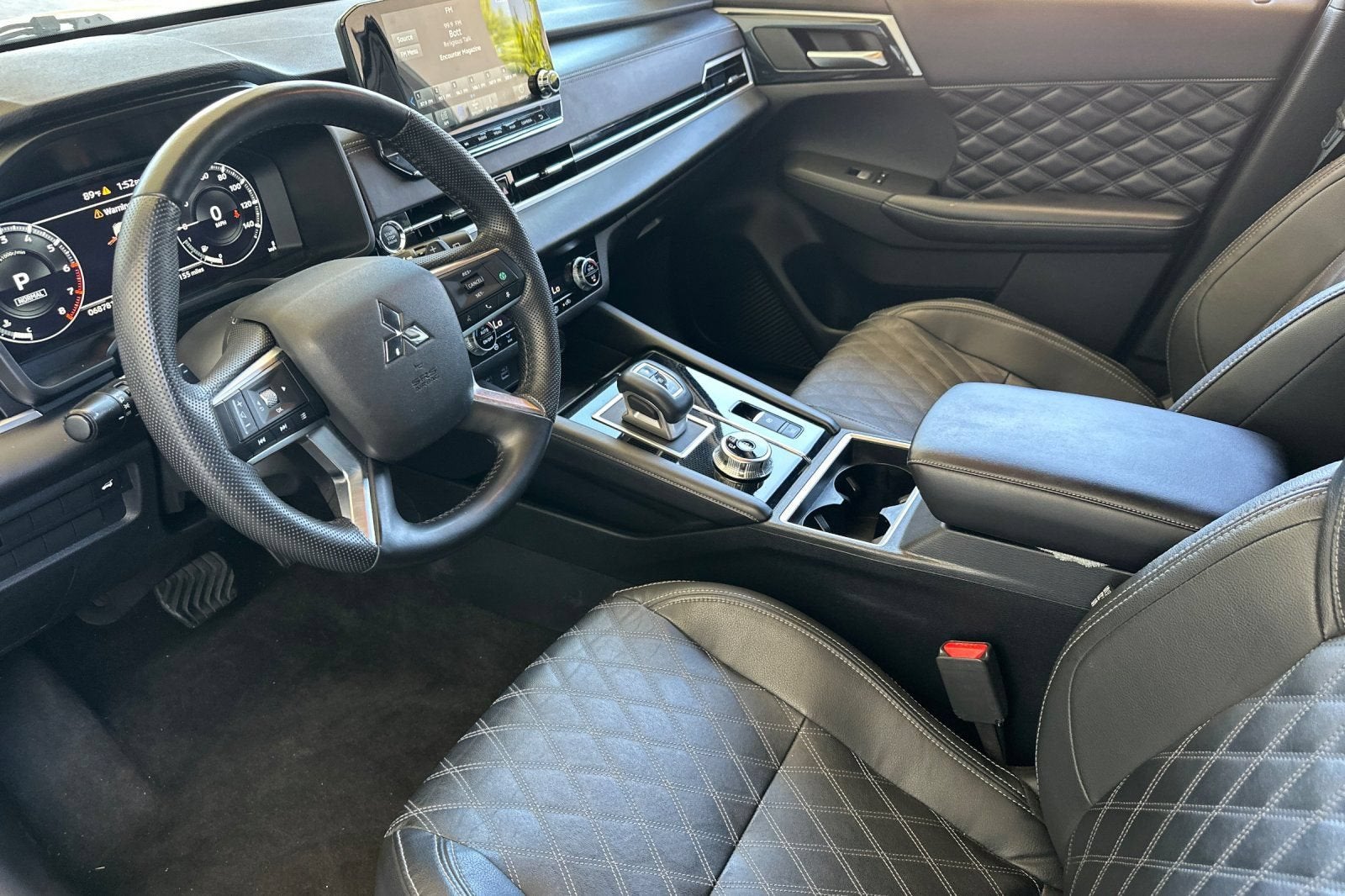 2023 Mitsubishi Outlander SEL