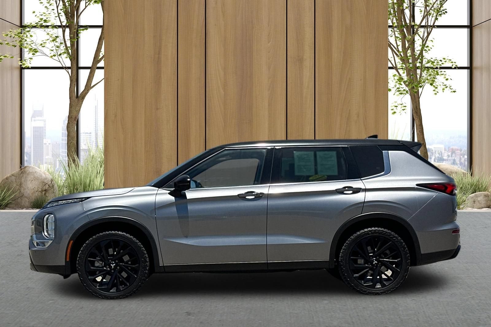 2023 Mitsubishi Outlander SEL