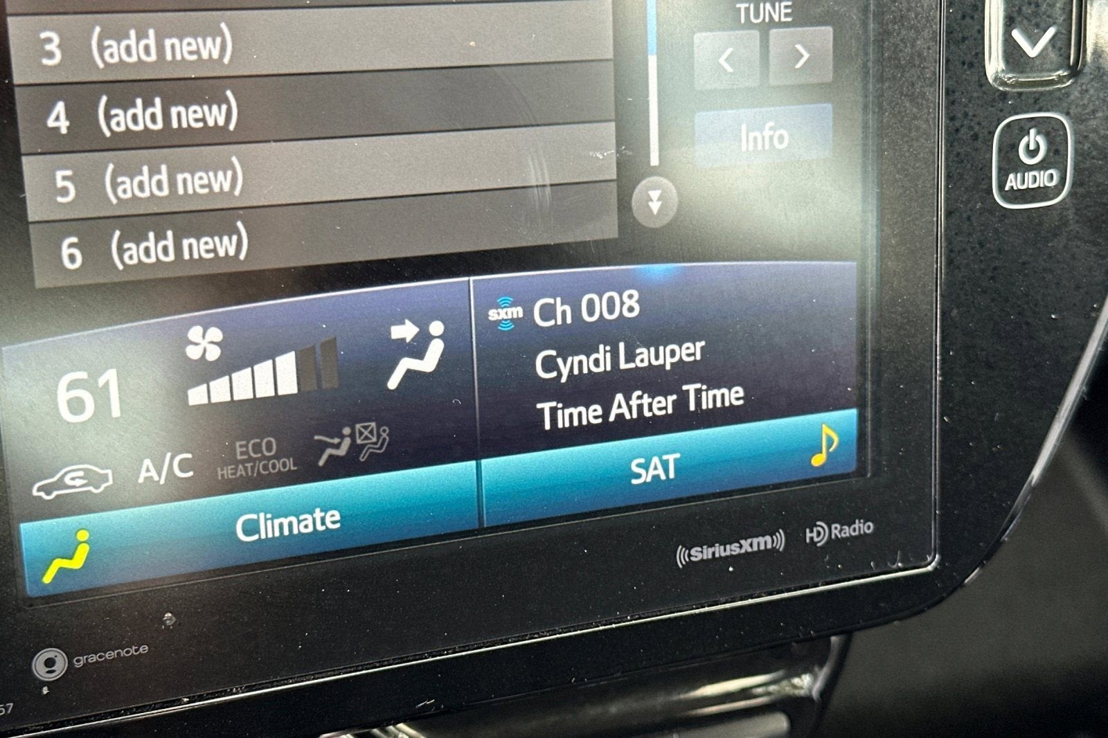 2022 Toyota Prius Prime LE