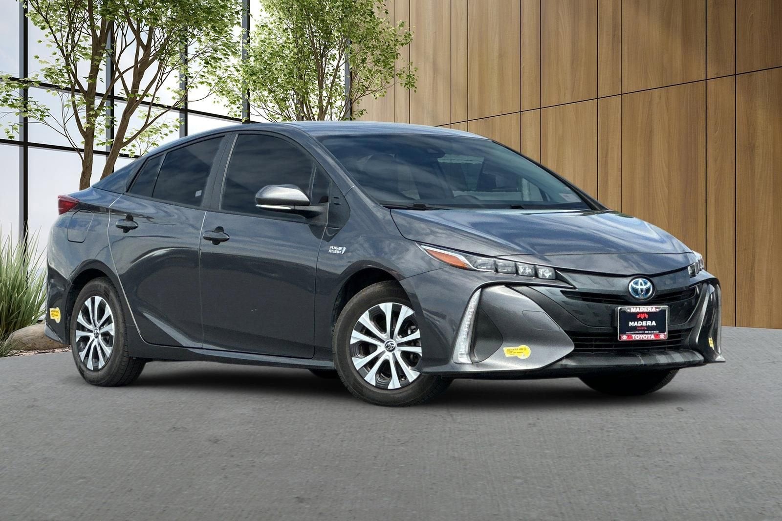 2022 Toyota Prius Prime LE
