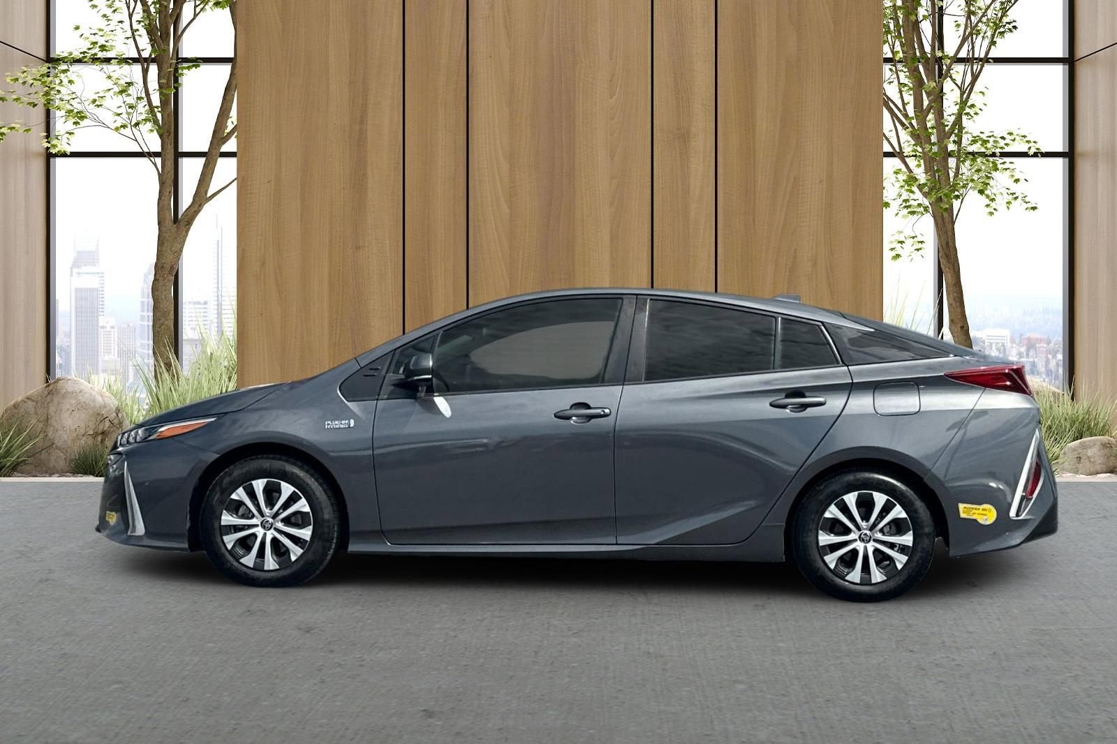 2022 Toyota Prius Prime LE