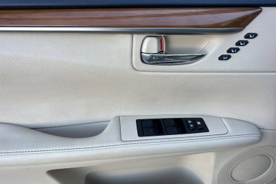 2015 Lexus ES 300h Hybrid