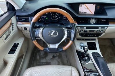 2015 Lexus ES 300h Hybrid