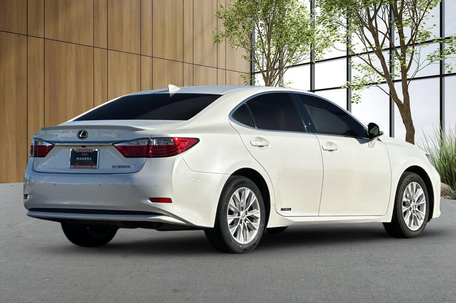 2015 Lexus ES 300h Hybrid