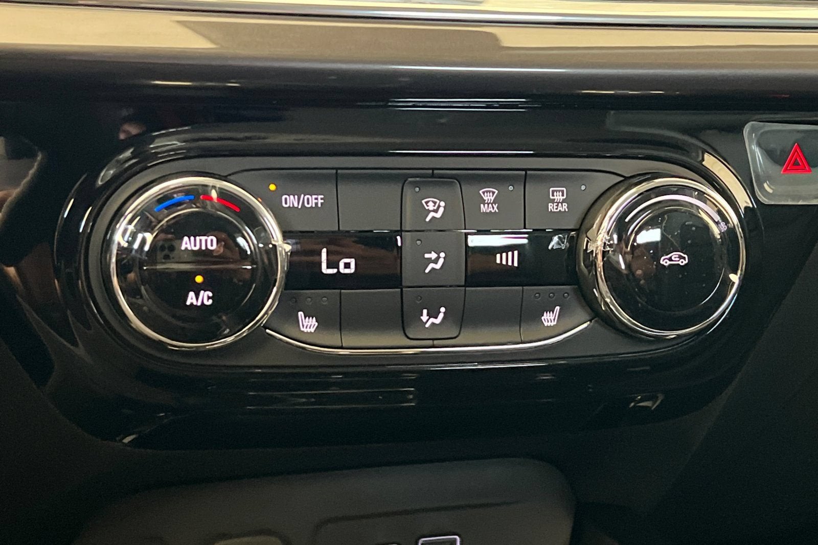 2026 Chevrolet Trax Activ - Photo 20