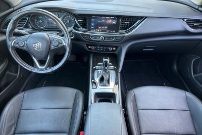2018 Buick Regal Sportback Essence