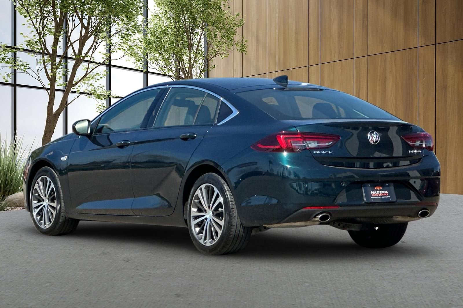 2018 Buick Regal Sportback Essence