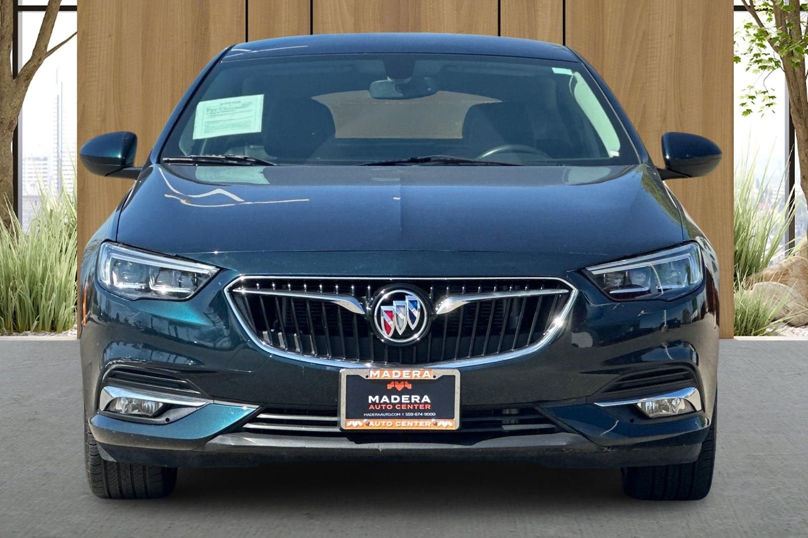 2018 Buick Regal Sportback Essence