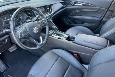 2018 Buick Regal Sportback Essence
