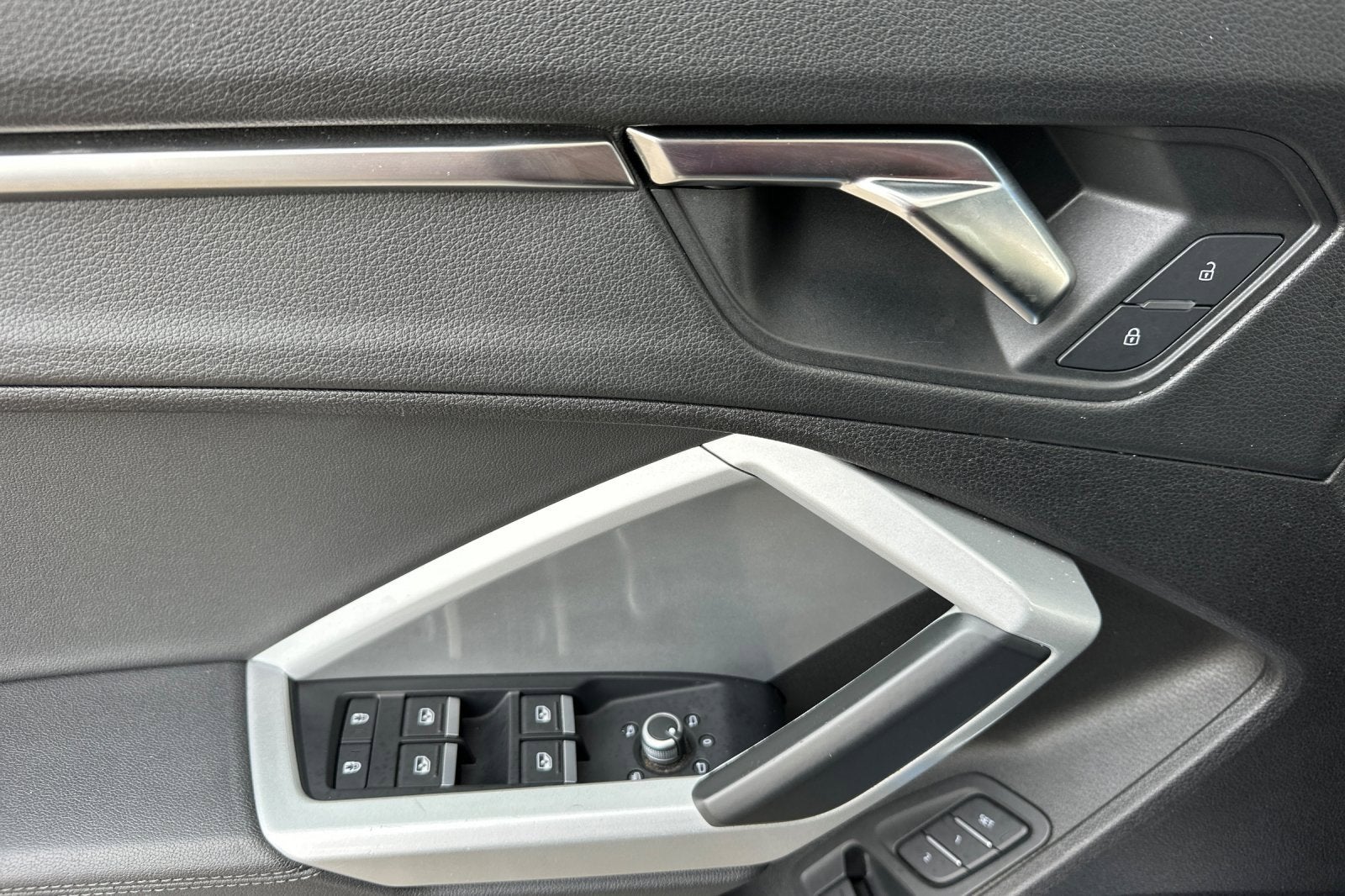 2022 Audi Q3 S line Premium