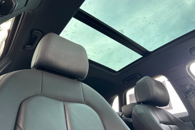 2022 Audi Q3 S line Premium