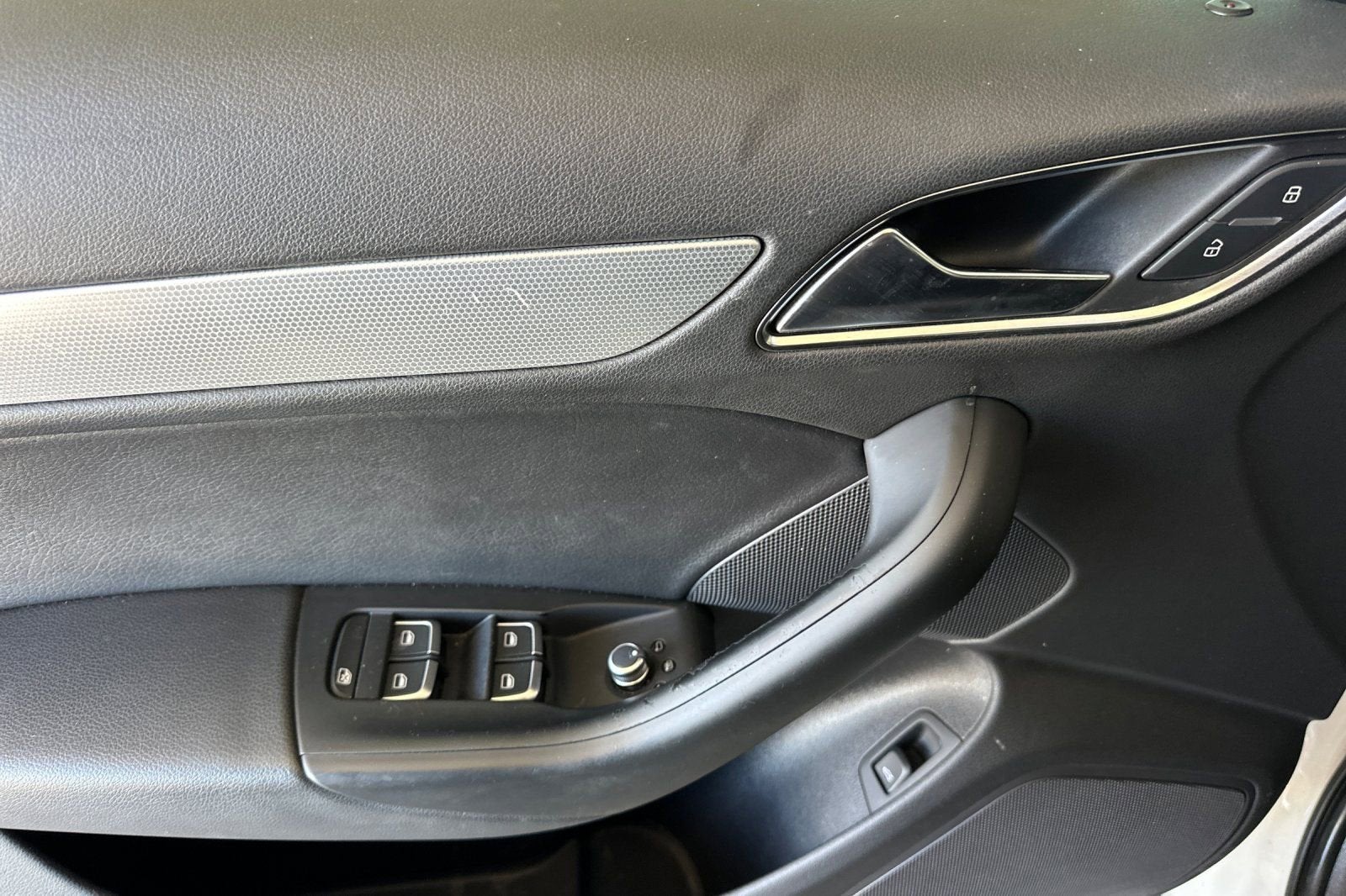 2015 Audi Q3 2.0T Premium Plus