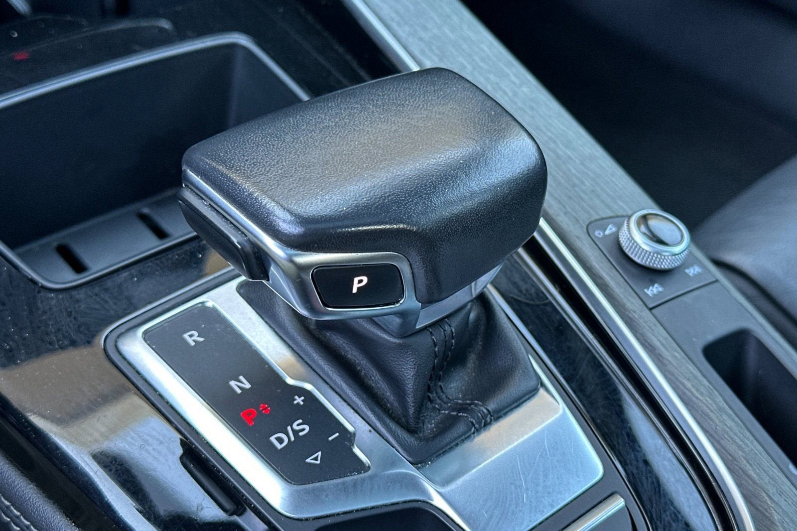 2022 Audi A4 Sedan S line Premium Plus