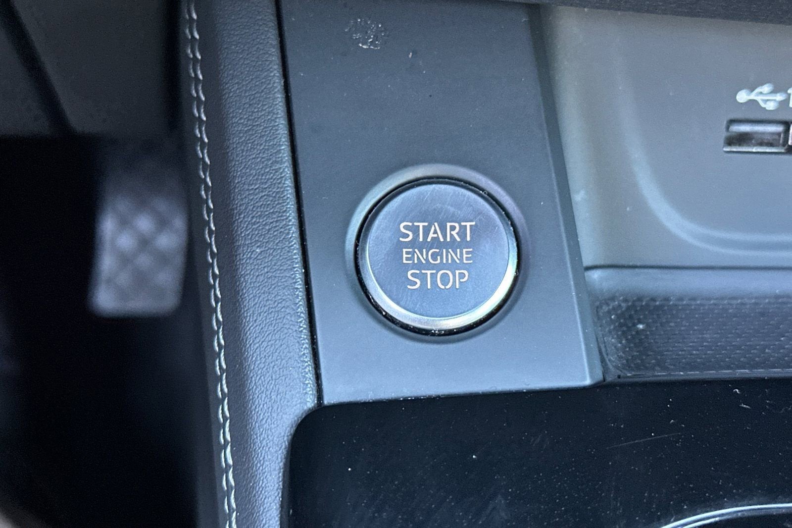 2022 Audi A4 Sedan S line Premium Plus